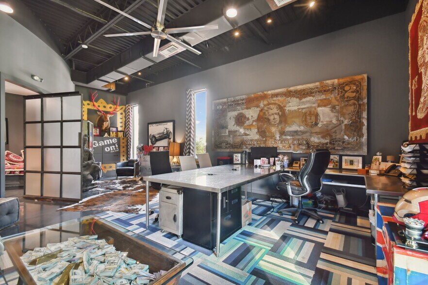 More Photos Of 3330 W Cypress St, Tampa Office For Sale