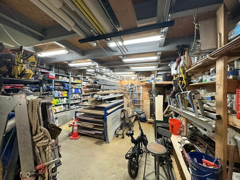 More Photos Of 440 13th St, Brooklyn Flex For Lease