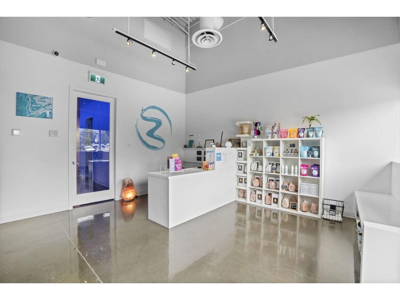 More Photos Of 1828 McCallum Rd, Abbotsford General Retail For Sale