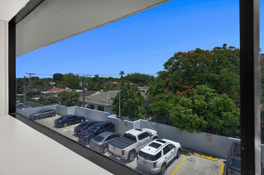 More Photos Of 2150 Coral Way, Miami Office For Lease