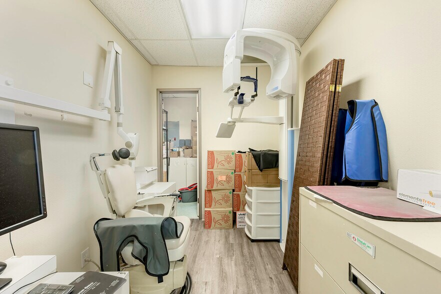 More Photos Of 5631 Lincoln Ave, Cypress Medical For Lease