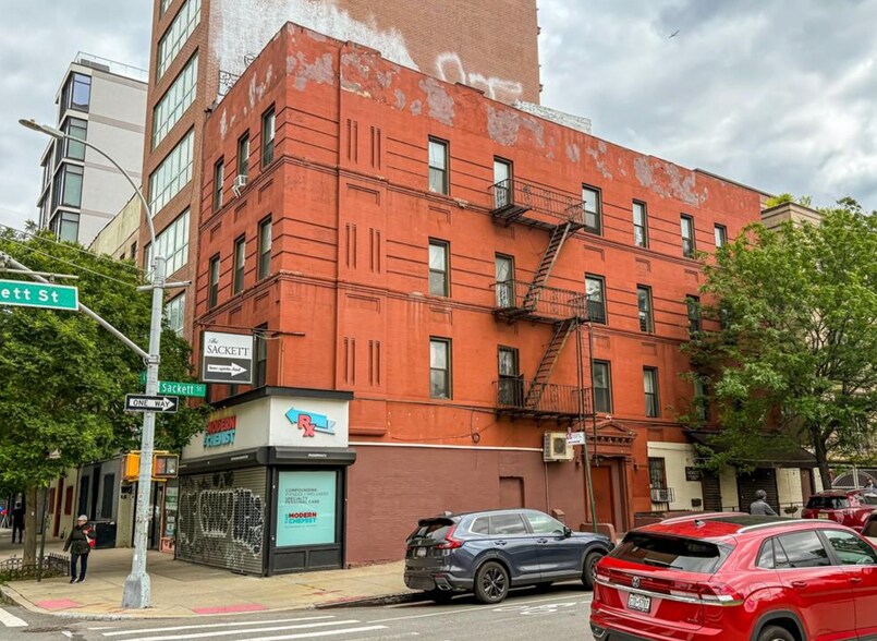 More Photos Of 661 Sackett St, Brooklyn Apartments For Lease