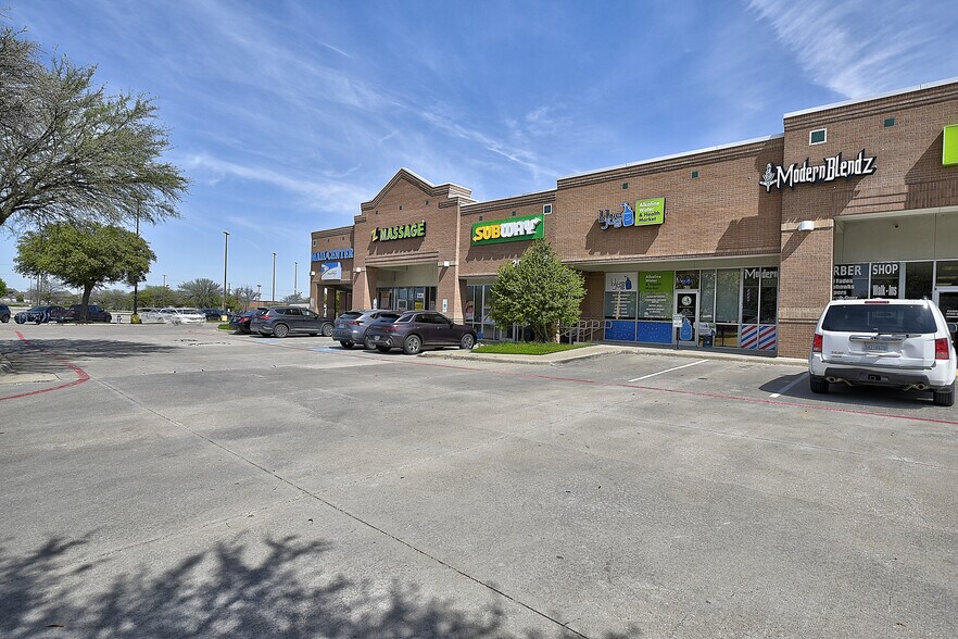 More Photos Of 2035 W McDermott Dr, Allen General Retail For Lease