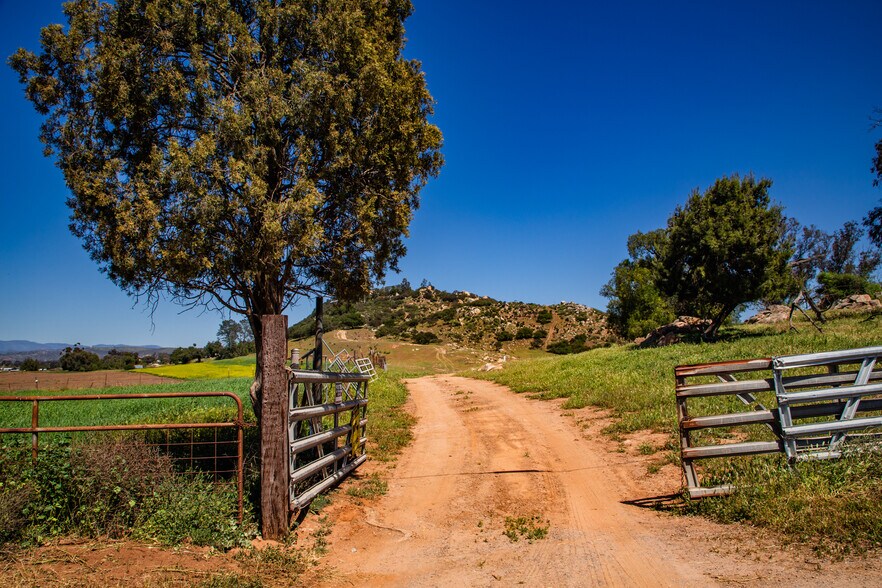 More Photos Of 2342 Dye Rd, Ramona Land For Sale