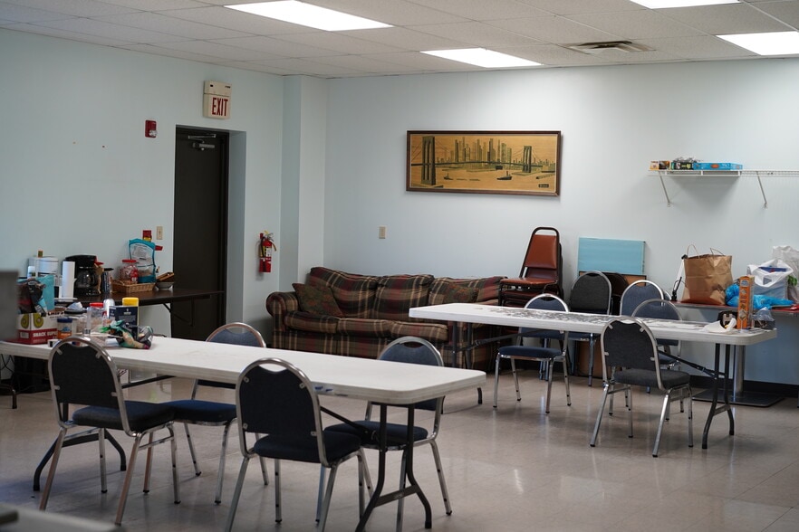 More Photos Of 29 Menzie Bottoms Rd, Butler Warehouse For Sale