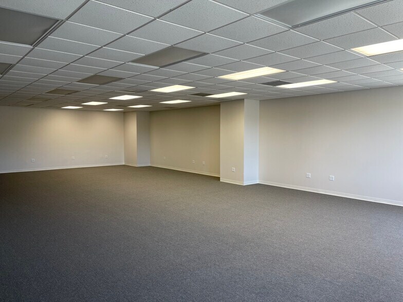 More Photos Of 5296 Highway 1 S, Jonesboro Office For Sale