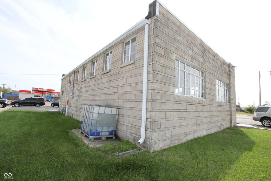 More Photos Of 1244 W Main St, Greenfield General Retail For Sale