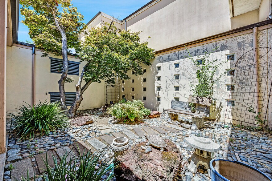 More Photos Of 1900 Potrero Way, Sacramento Religious Facility For Sale