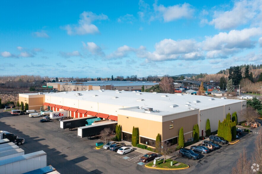 More Photos Of 938 Valley Ave NW, Puyallup Warehouse For Lease