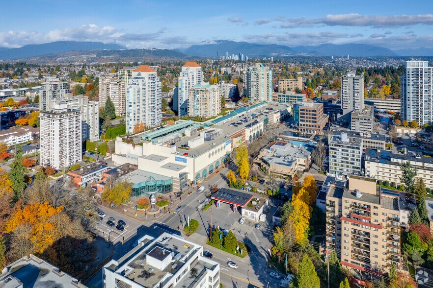 More Photos Of 610 Sixth St, New Westminster General Retail For Lease