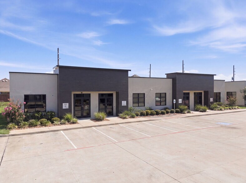 More Photos Of 8118 Fry Rd, Cypress Office For Sale