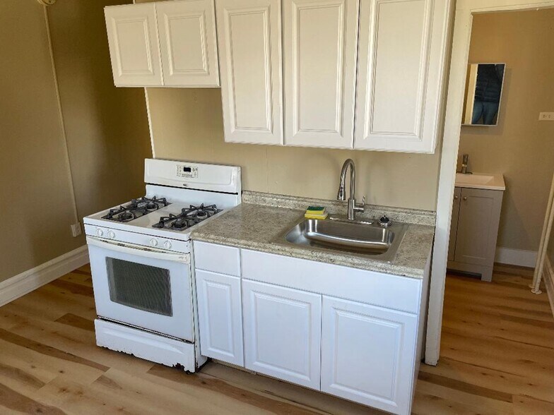 More Photos Of 73 Oak St, Binghamton Apartments For Sale