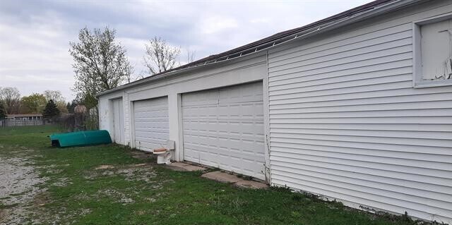 More Photos Of 1958 Brockway St, Saginaw Storefront For Sale
