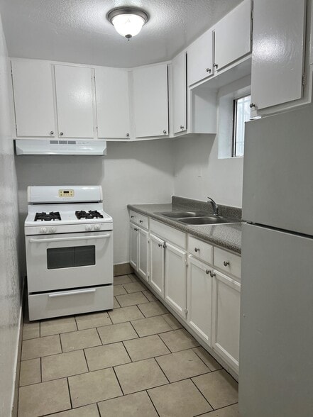 More Photos Of 7001-7005 S Main St, Los Angeles Apartments For Sale