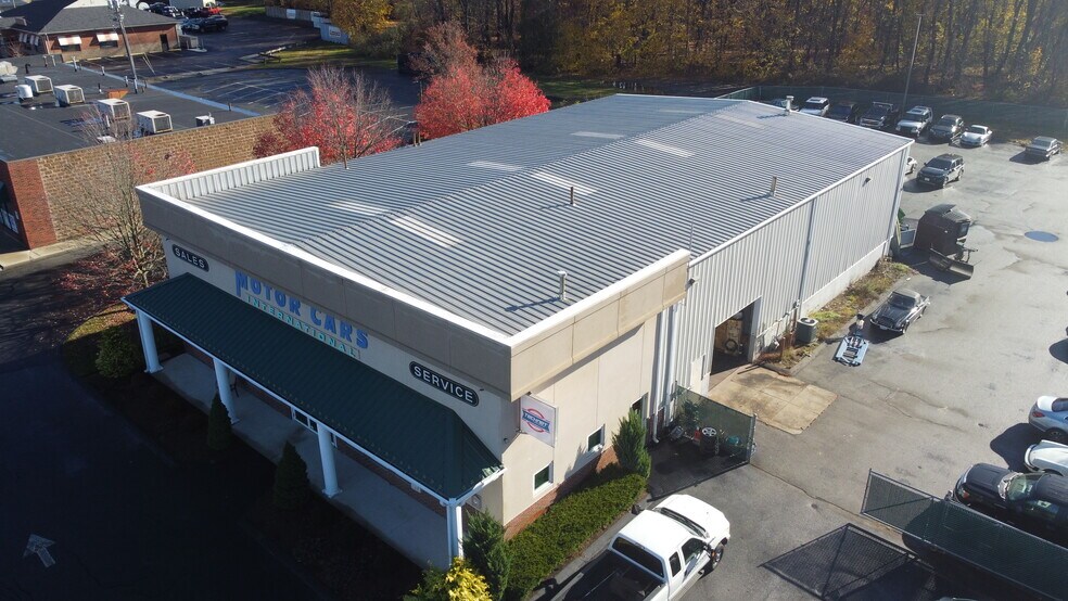 More Photos Of 1460 Pleasant St, Bridgewater Auto Dealership For Sale