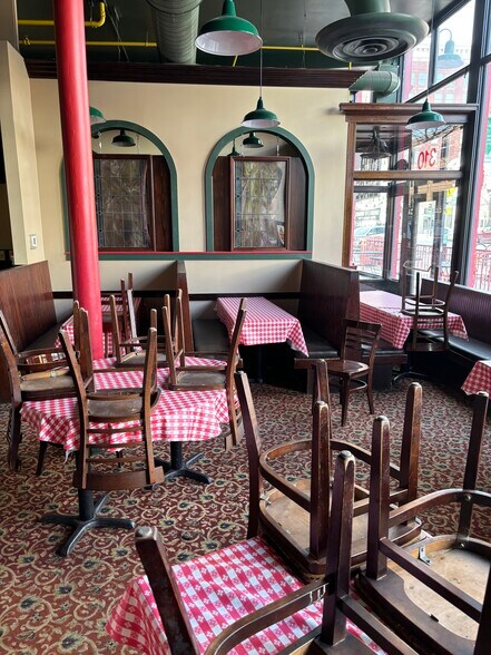 More Photos Of 310 Court Ave, Des Moines Restaurant For Sale