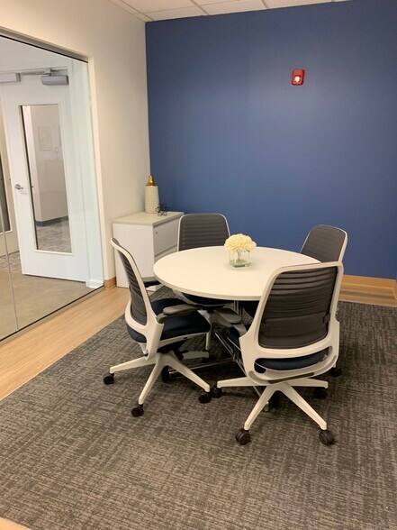 More Photos Of 675 Mansell Rd, Roswell Coworking Space