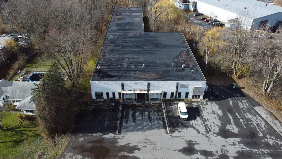 More Photos Of 6741 Old Collamer Rd, East Syracuse Warehouse For Lease