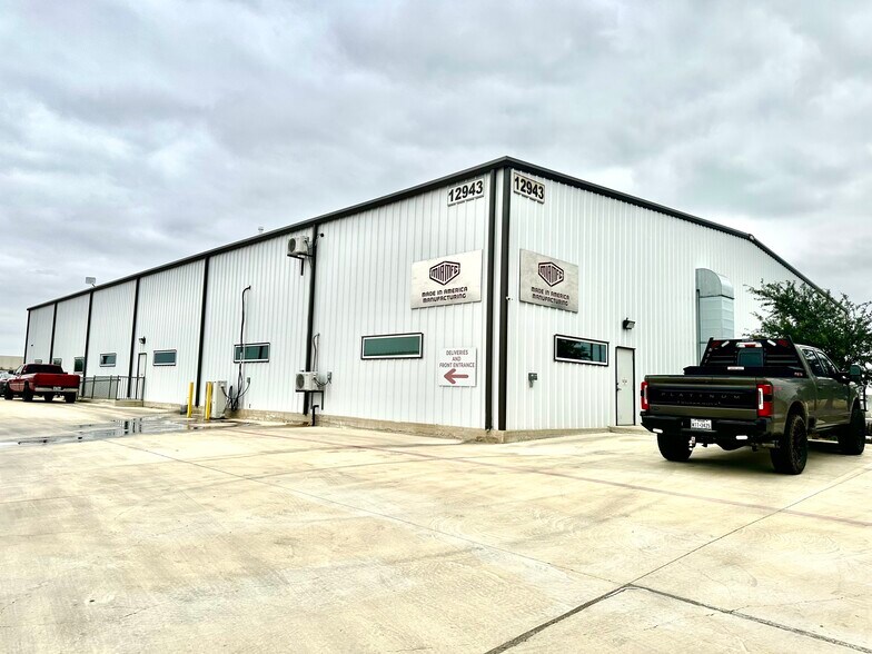 More Photos Of 12943 Wright Rd, Buda Warehouse For Lease