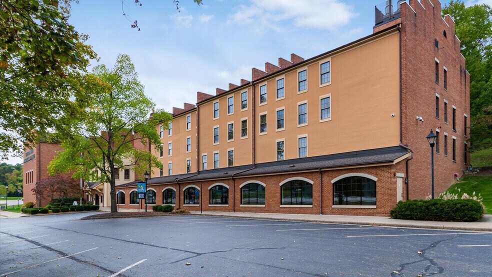 More Photos Of 200 N Whitewoman St, Coshocton Office For Sale