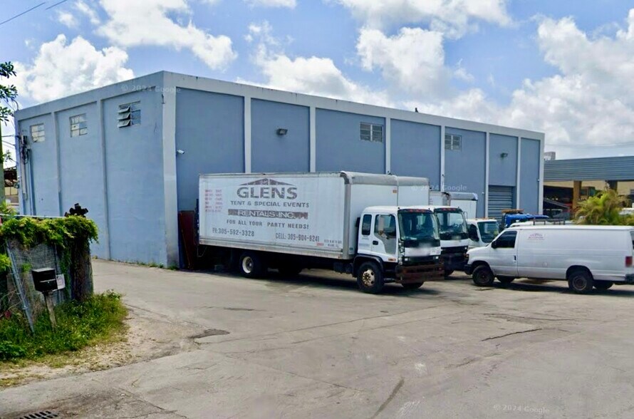 More Photos Of 8000 NW 56th St, Miami Warehouse For Lease