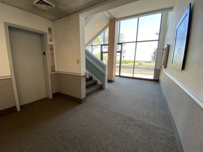More Photos Of 2200 E 104th Ave, Thornton Office For Lease