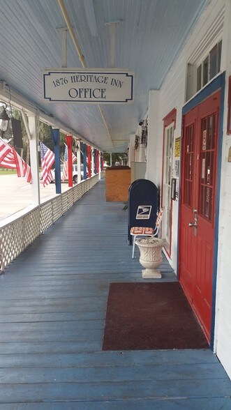 More Photos Of 300 S Volusia Ave, Orange City Hotel For Lease