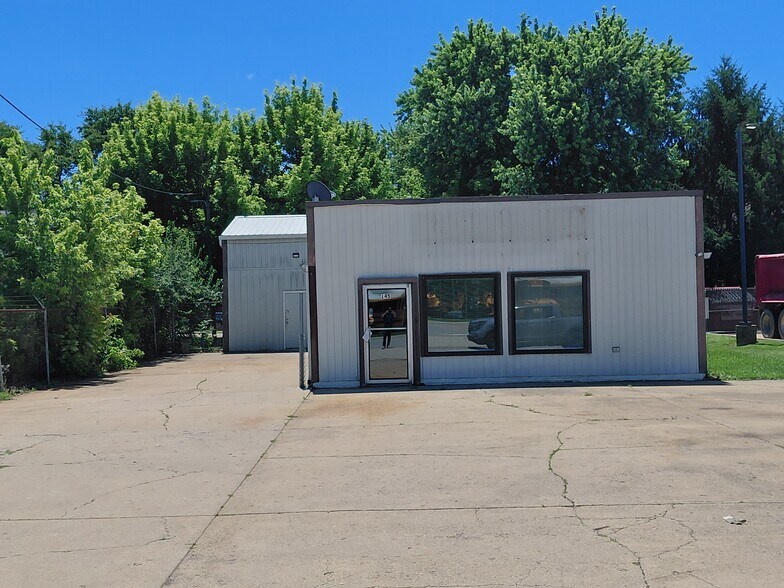 Primary Photo Of 145 Teal Rd W, Lafayette Freestanding For Lease