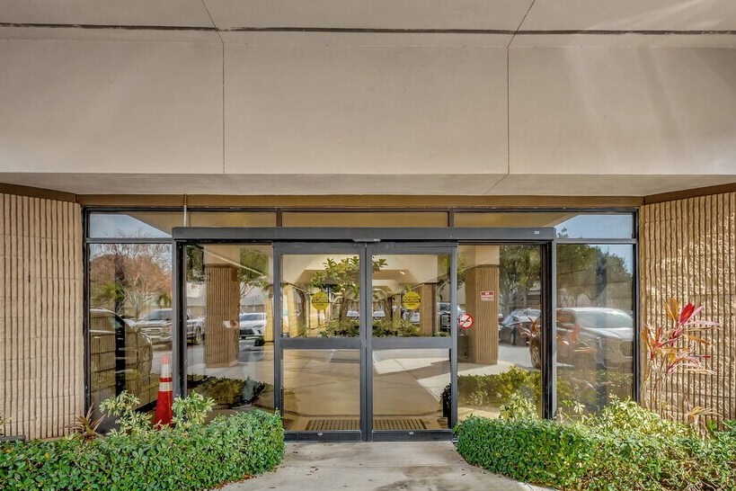 More Photos Of 13005 Southern Blvd, Loxahatchee Groves Medical For Sale