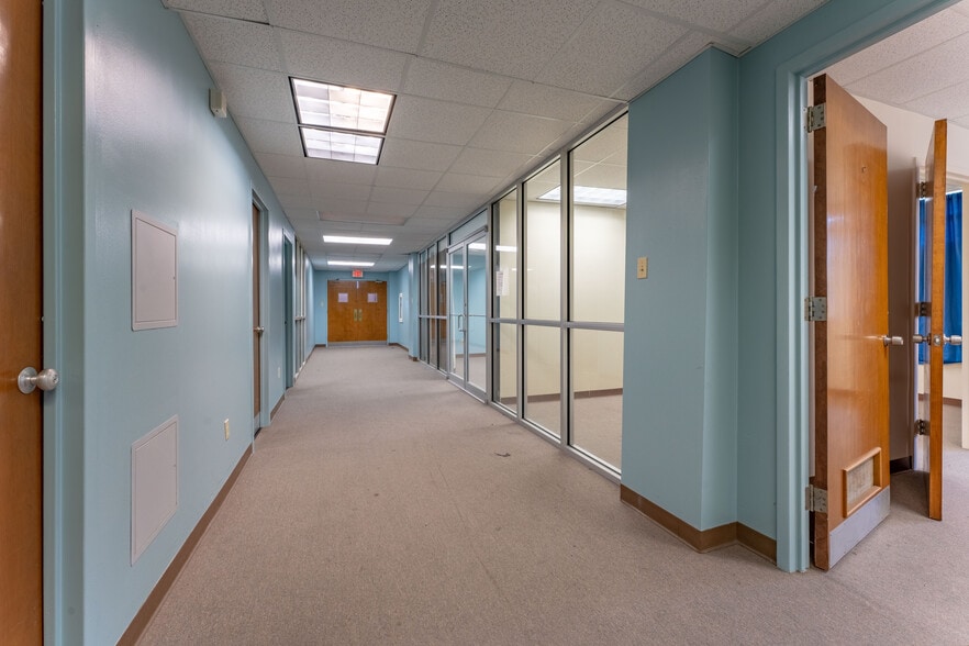 More Photos Of 7370 Chef Menteur Hwy, New Orleans Lodge Meeting Hall For Sale