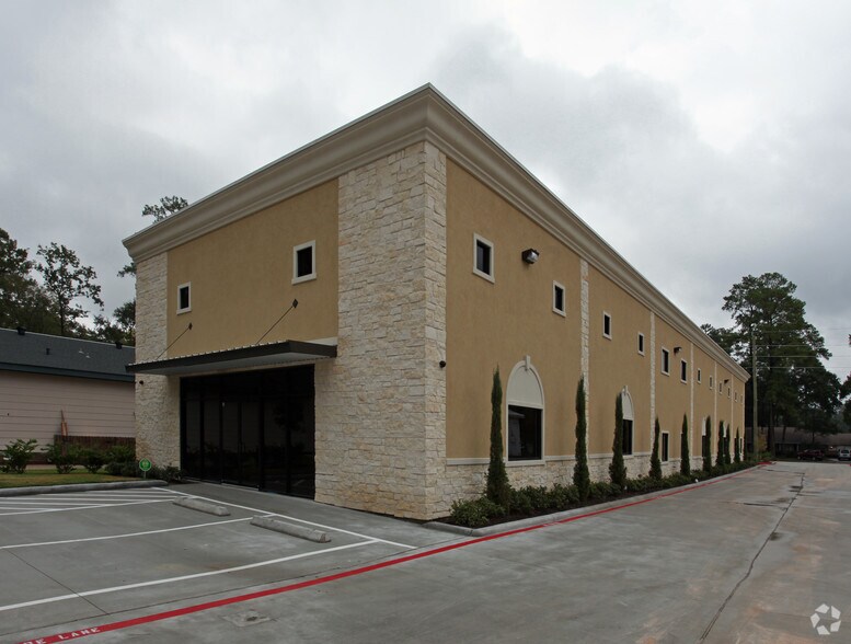 Primary Photo Of 26207 Oak Ridge Dr, Spring Medical For Lease