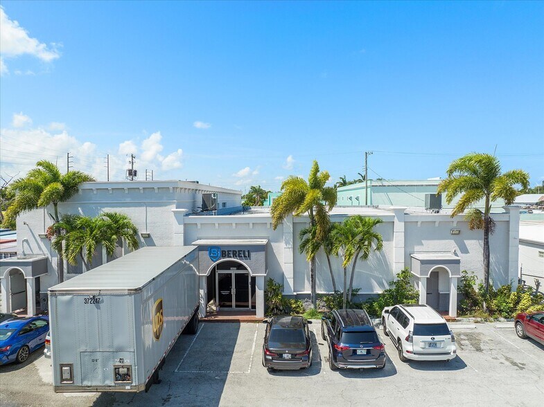 More Photos Of , Hollywood Unknown For Sale