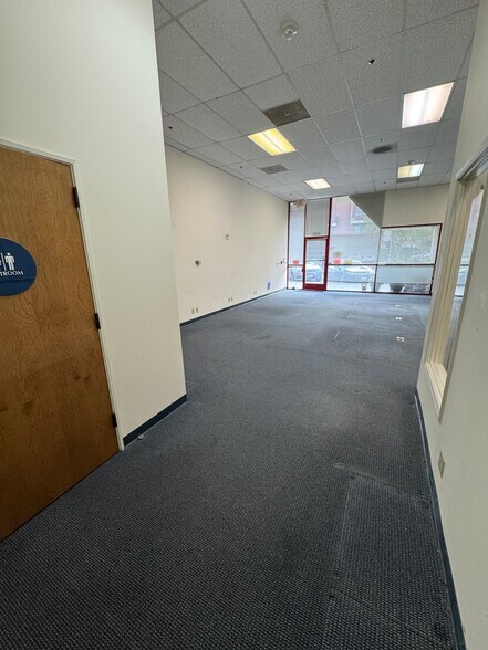 More Photos Of 1080 Broadway, Millbrae General Retail For Lease