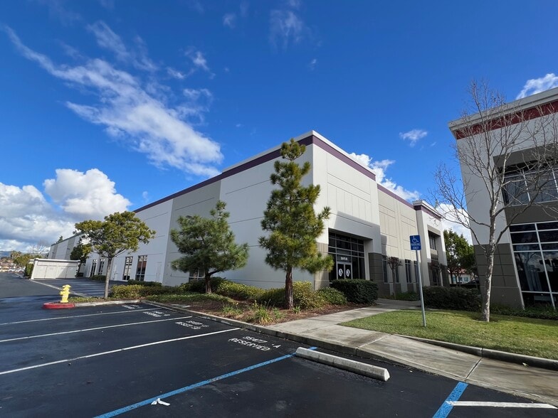 More Photos Of 35465-35475 Dumbarton Ct, Newark Research And Development For Sale