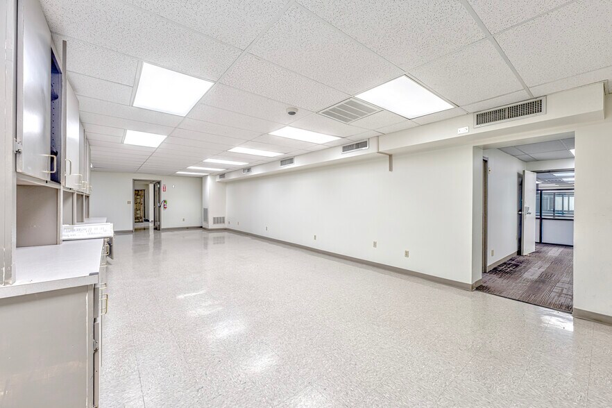 More Photos Of 5950 E Admiral Pl, Tulsa Lodge Meeting Hall For Sale