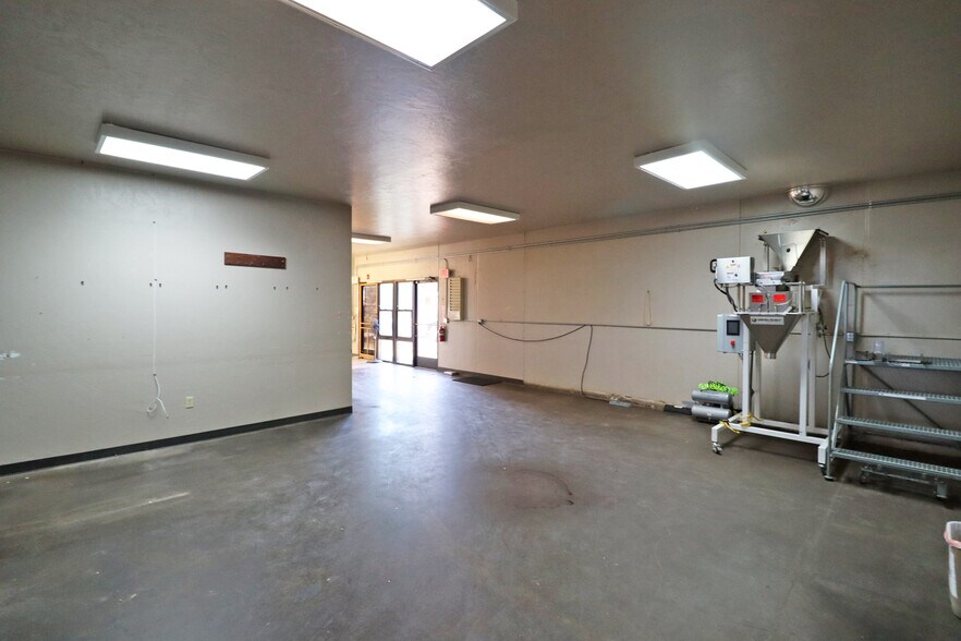 More Photos Of 1061 W 2nd Ave, Eugene Food Processing For Lease