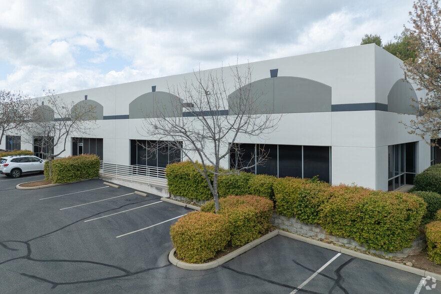 More Photos Of 4972 Robert J Mathews Pky, El Dorado Hills Warehouse For Sale