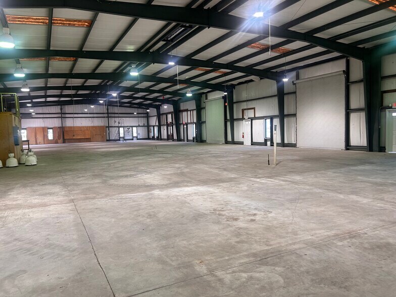 More Photos Of 203 Deptford St, Savannah Warehouse For Lease