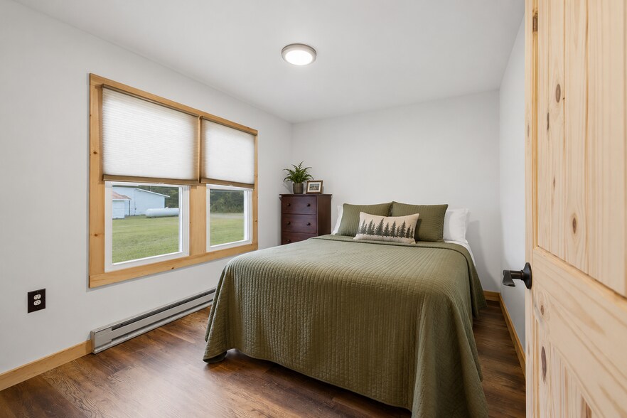 More Photos Of 6275 State Highway 30, Indian Lake Flex For Sale