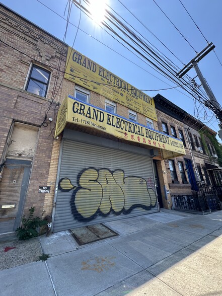 More Photos Of 8 Lombardy St, Brooklyn Storefront Retail Residential For Lease