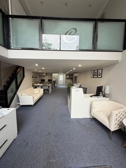 More Photos Of 2516 Francis Lewis Blvd, Flushing Office For Lease
