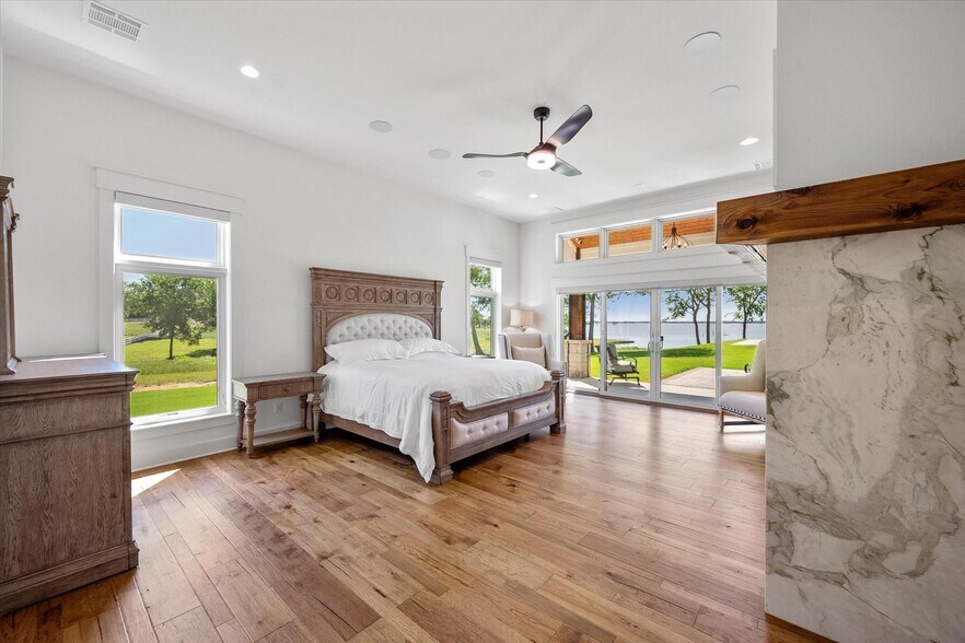 More Photos Of 121 Elm, Kerens Lodge Meeting Hall For Sale