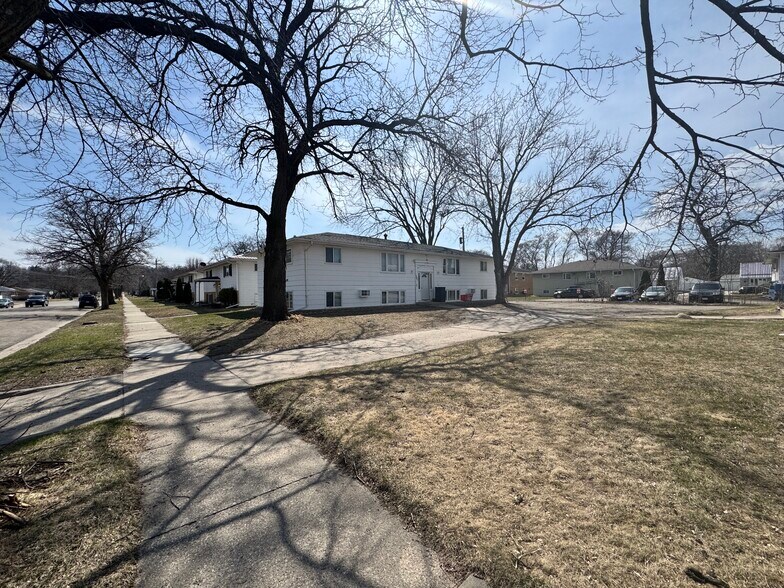 More Photos Of 1321 3rd Ave SW, Rochester Apartments For Sale