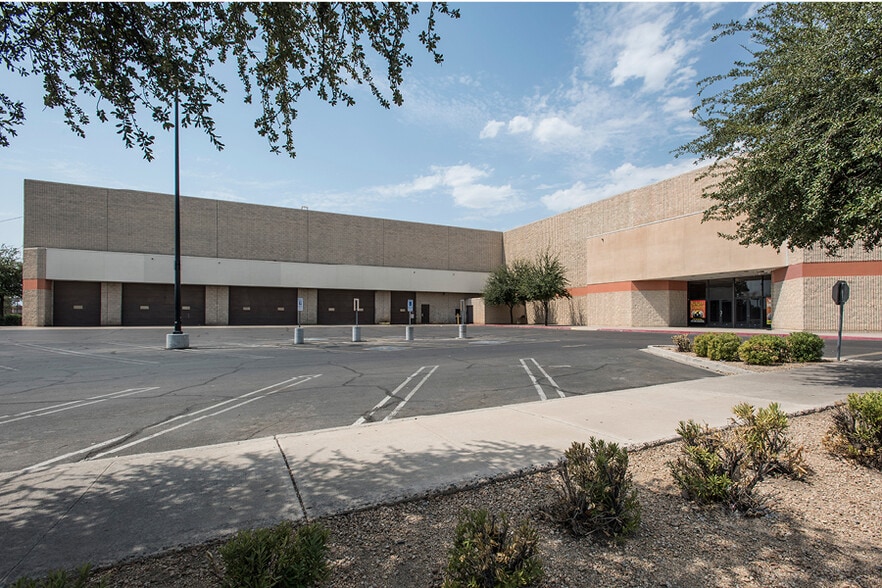 More Photos Of 7611 W Thomas Rd, Phoenix Storefront For Sale