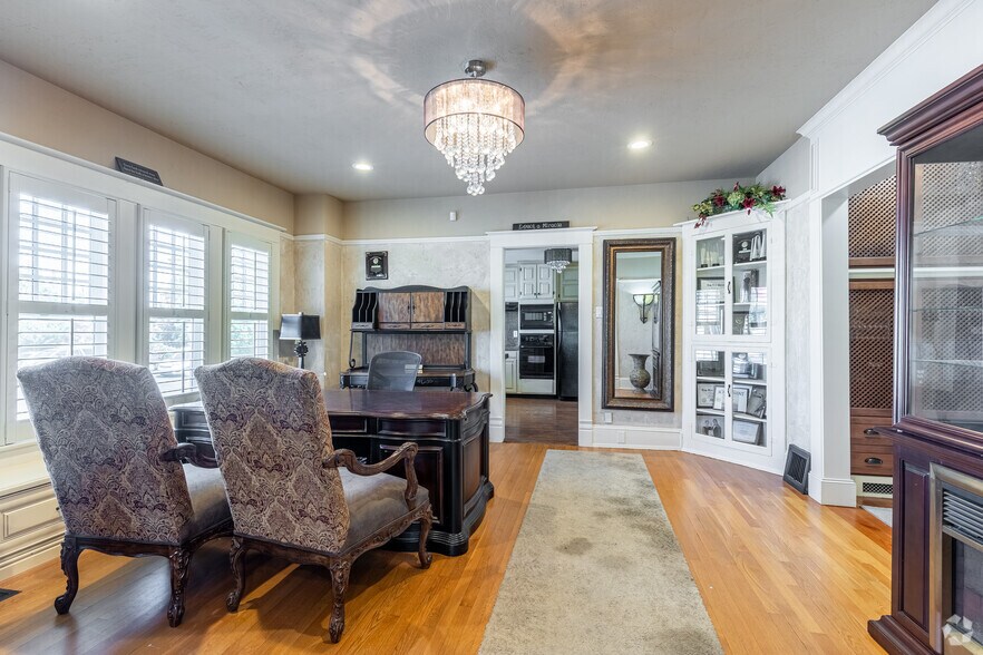 More Photos Of 16408 SE Mill Plain Blvd, Vancouver Office For Sale