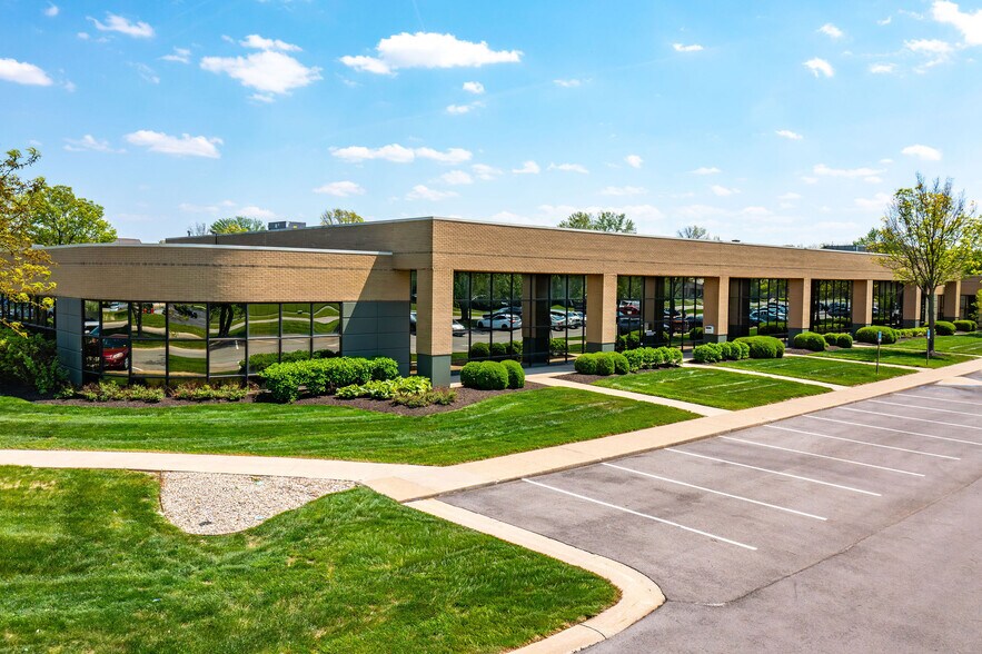 More Photos Of 11711 N College Ave, Carmel Light Distribution For Lease