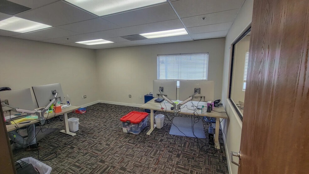 More Photos Of 1913 N Rosemont, Mesa Warehouse For Sale