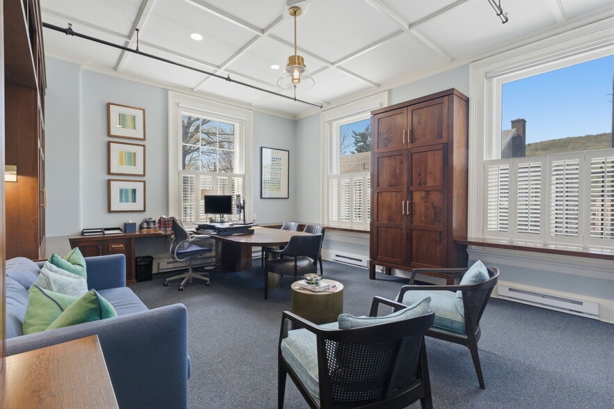 More Photos Of 10 Front St, Canton Loft Creative Space For Sale