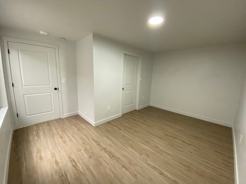 More Photos Of 404 E 5600 S, Salt Lake City Apartments For Sale
