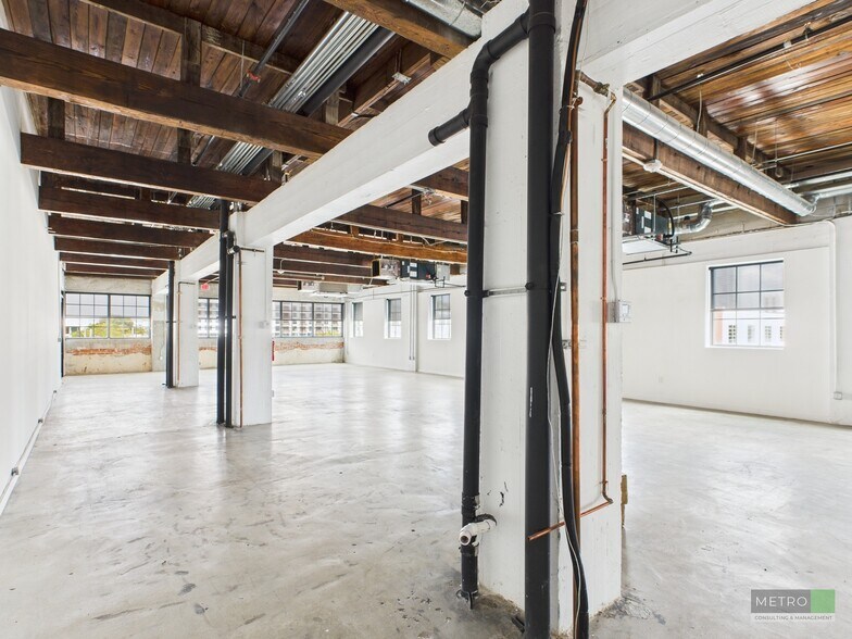 More Photos Of 2509 N Miami Ave, Miami Loft Creative Space For Lease